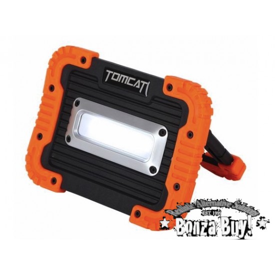 10W Rugged LED Floodlight 500 lumen Worklight AA Battery 10W Rugged LED Floodlight 500 lumen Worklight AA Battery