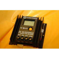 20A 12v - 48v Plasmatronic PL20 Smart Regulator