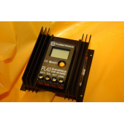 40A 12v - 48v Plasmatronics PL40 Smart Regulator